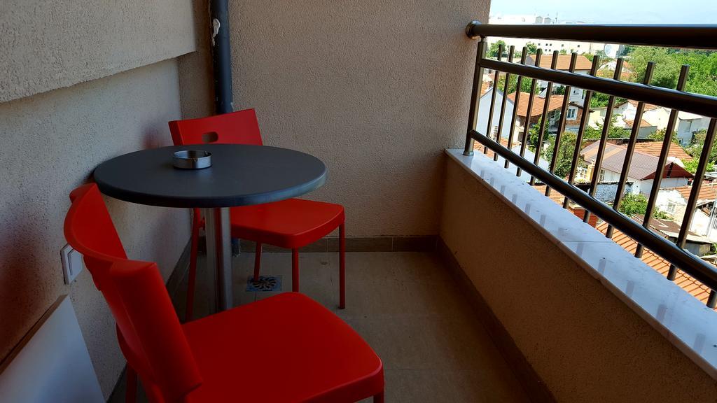 Apart Hotel Kalonis Skopje Eksteriør billede